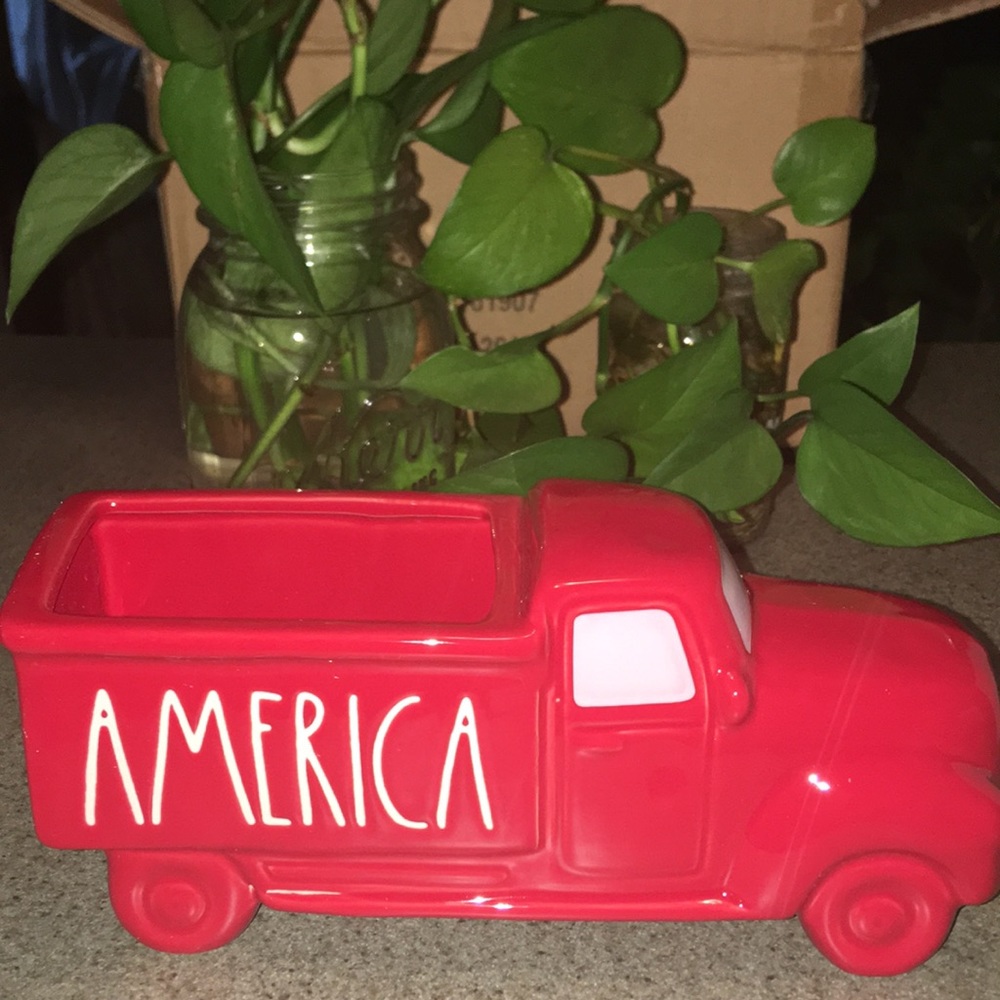 Rae Dunn America